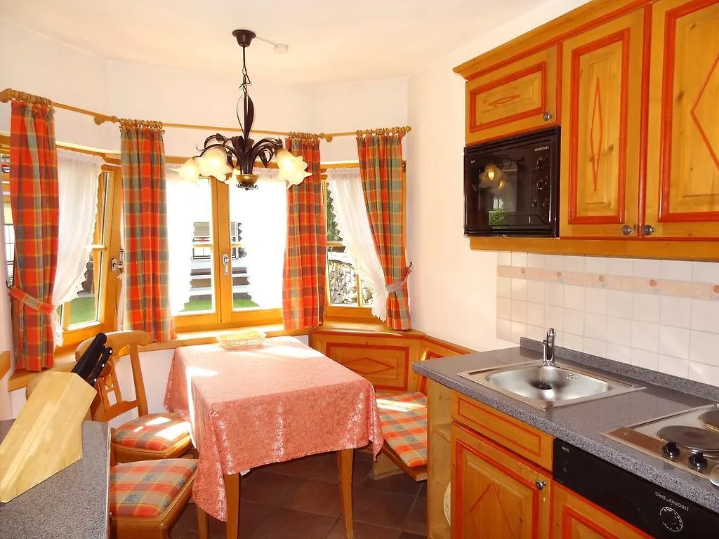 Sonniges Vier Jahreszeiten Hotel Oberstdorf Germany